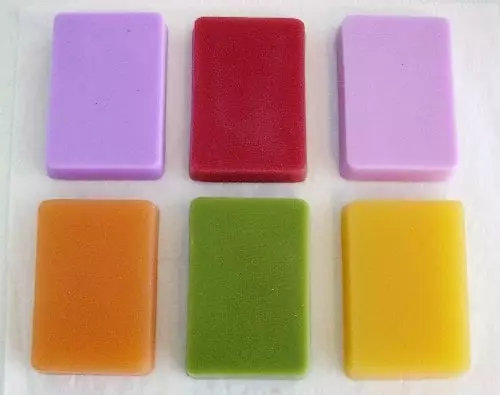 how to color handmade soap